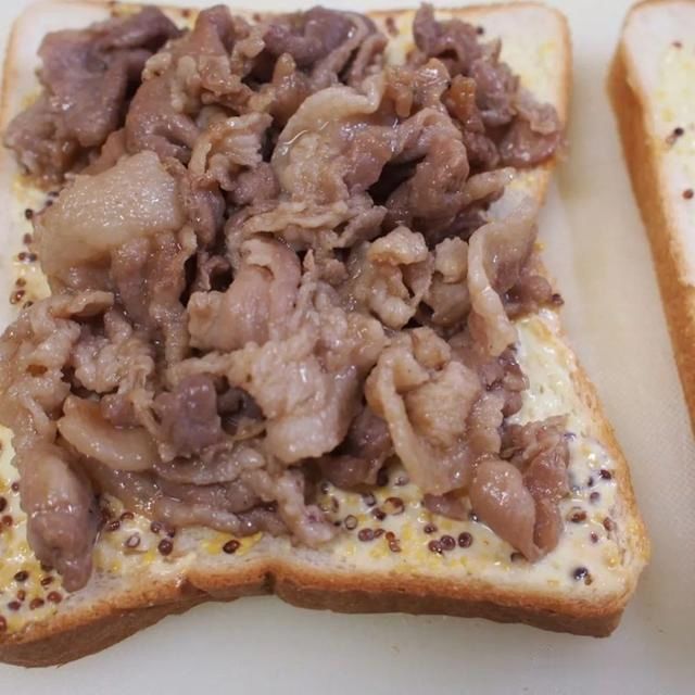  爸爸|霓虹爸爸热爱为家人制作美味菜肴，各种三明治光看着就超诱人