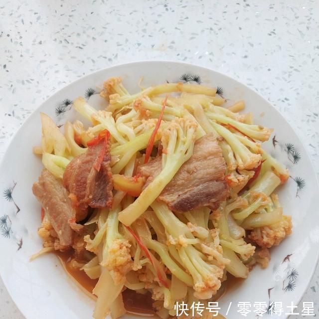 西红柿|炒花菜时加上它,营养美味还好看