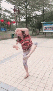 搞笑|搞笑GIF：这武功失传了吧