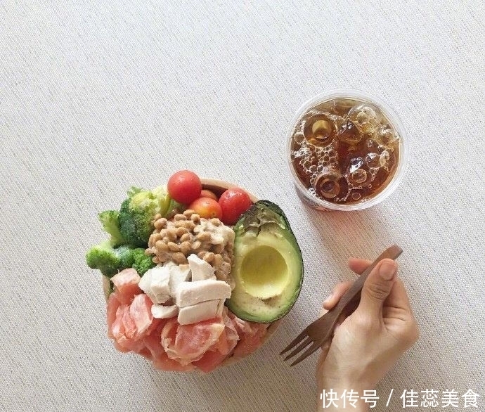  不吃|晚餐不吃米饭馒头，选择一周美食，不用挨饿32天从128到108斤