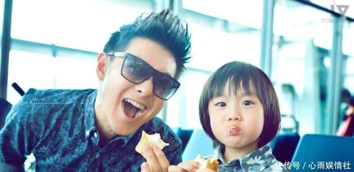  意外|时隔七年，kimi意外在节目中露出正脸，颜值变化引起热议