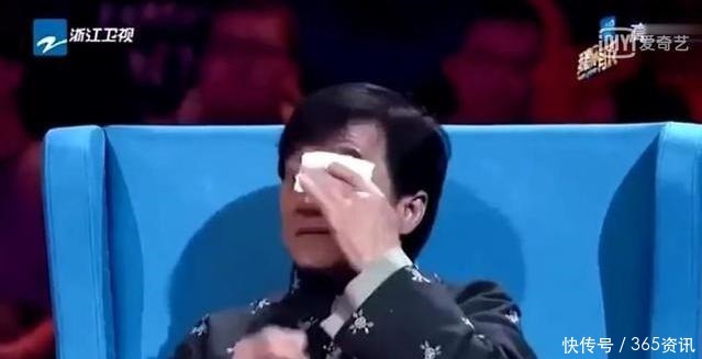  认出|小姑娘上台后无人认出，知道是谁后，冯小刚张国立和成龙泪洒当场