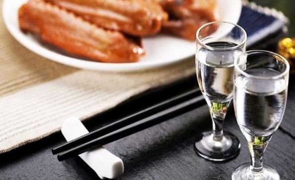 粮酒|牛栏山绿瓶只要9元还称是纯粮酒真相一出,酒友都笑了