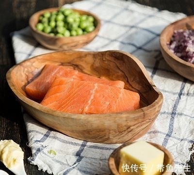  鱼法|香煎三文鱼饼 #非常规创意吃鱼法#