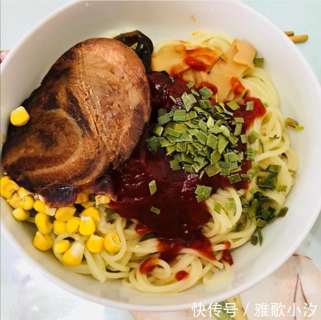 拉面|被李佳琦安利的“方便拉面”,确实好吃到上头!