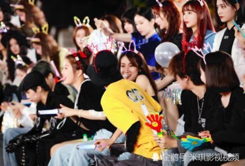 下定决心|《青春有你2》即将成团,节目组已经下定决心,把rap担当给她