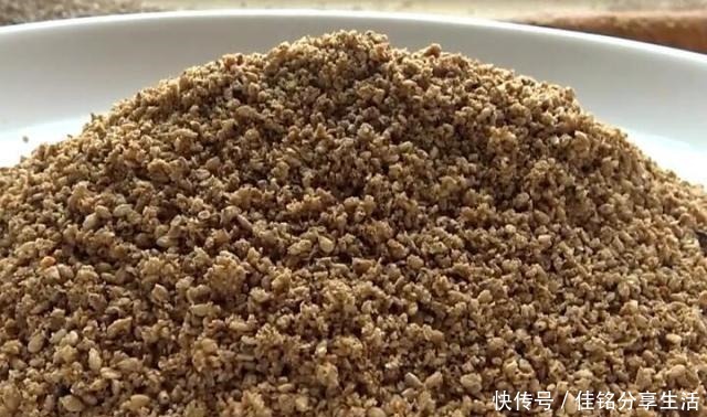 做法|自制芝麻盐,不用擀,不用捣,咸香可口,做法简单,一罐不够吃