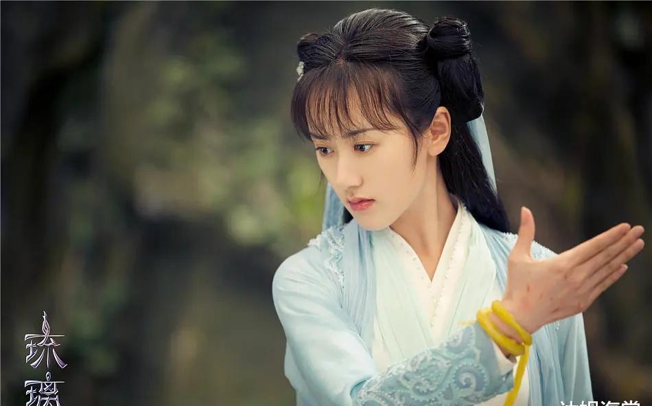  镜头|《琉璃》男二腾蛇百搭，全程陪璇玑追夫，1个动作成就最出彩镜头