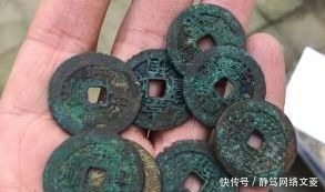 锦衣|六旬老人捐400两白银,得“锦衣千户”之职,只干了一天。