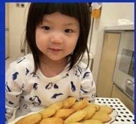 香港|香港“最惨”富豪千金,小妈甘比拿700亿家产,她拿8亿,无人敢娶