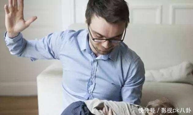 活该|12岁男孩被爸爸“揍成香肠嘴”，网友得知原因后真是活该