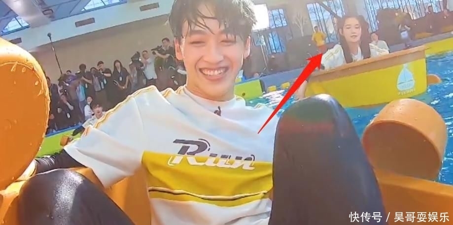 化妆|有一种“整容”叫蒋依依落水,看到她抬起头那一刻,别再化妆了!