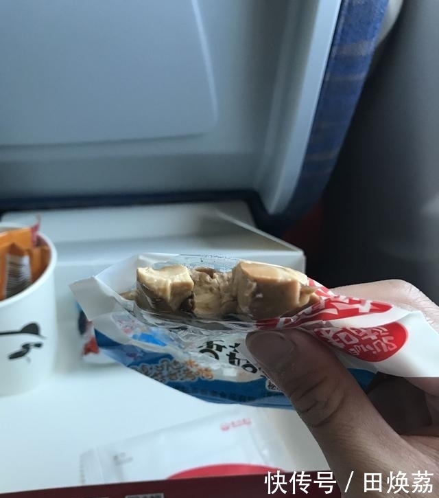  小食袋|后疫情时期，国内航司经济舱飞机餐大比拼！这个排名你是否认同？