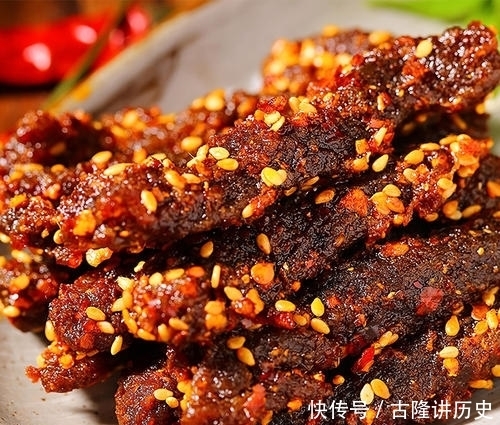 不小|疫情下零食销量大增,焦虑时人们更喜欢吃哪种零食?