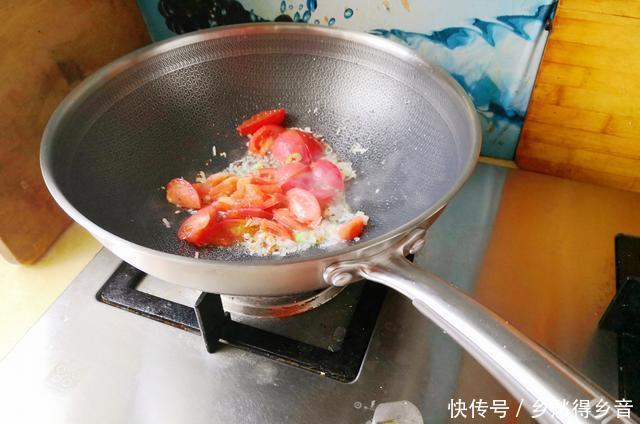 带鱼|带鱼味道鲜美营养高，酸甜开胃这样做，好吃到连一滴汤汁都不剩