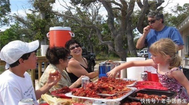 中国|小龙虾“横行”德国,待国人到那开店后,当地人“沉沦”