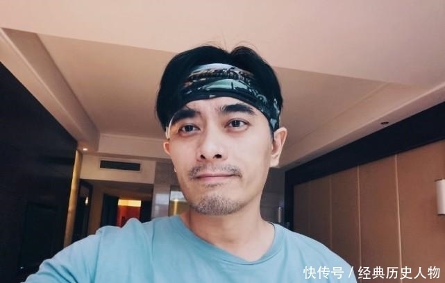 康复中心|演员陈龙现身康复中心制作假肢,背后真相竟是……