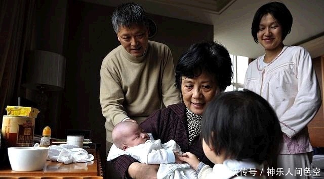 产后|产后坐月子,3件事别听老人的,为产后恢复好,别让步