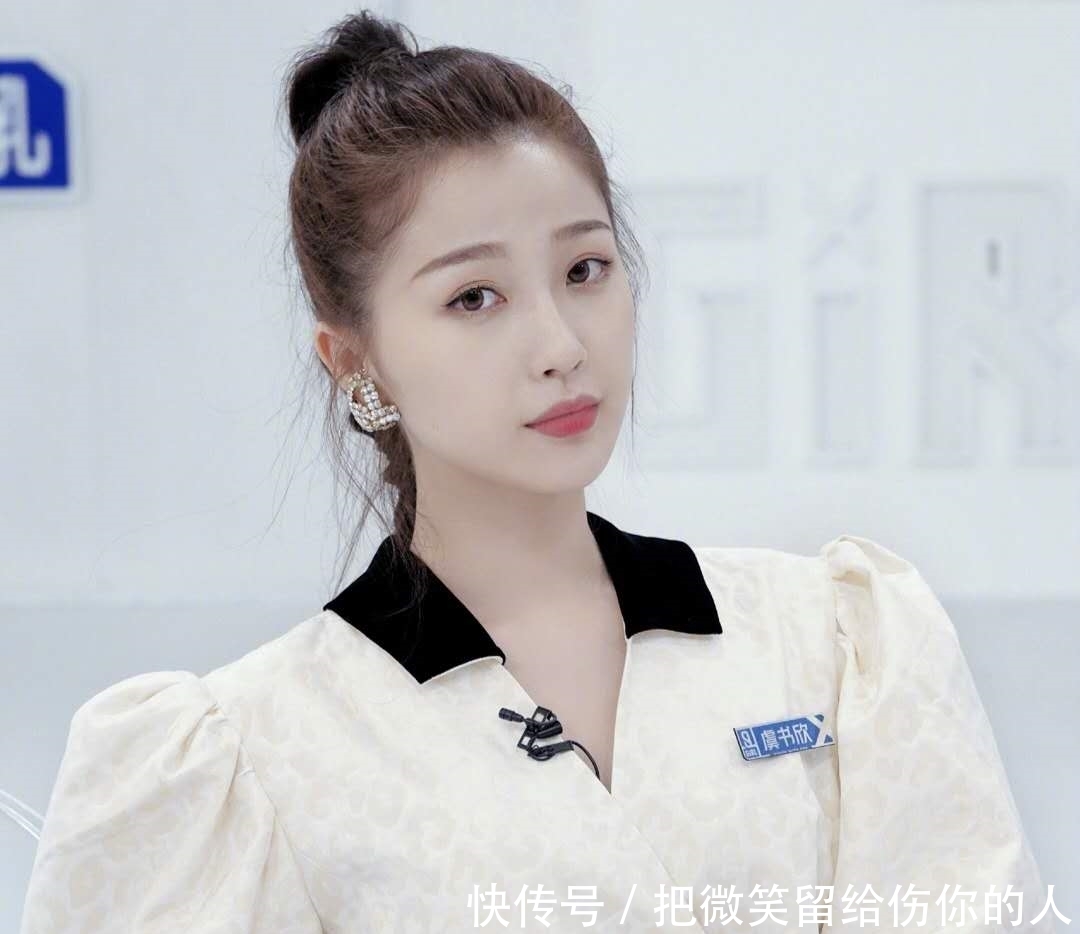 翻白眼|虞书欣另类捧场惹争议,被队友狂翻白眼,却因为演技太好人气高涨