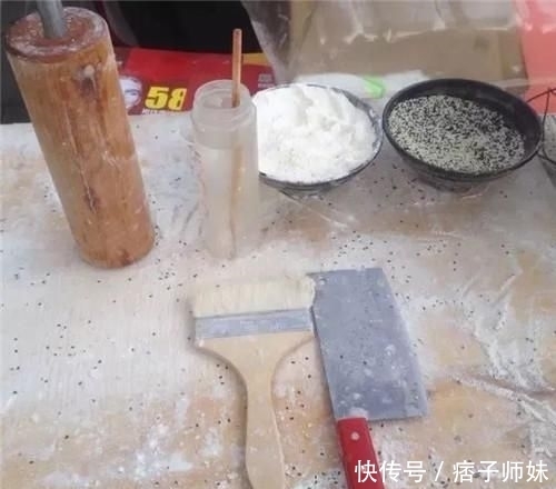 详细|脆皮大油条配方、做法大公开!(附详细图解)