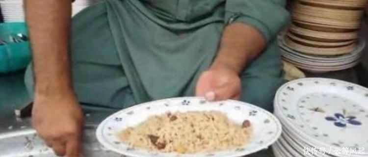 印度人|印度当地“宰客”羊肉饭,满满一锅的羊肉,游客:连印度人都学