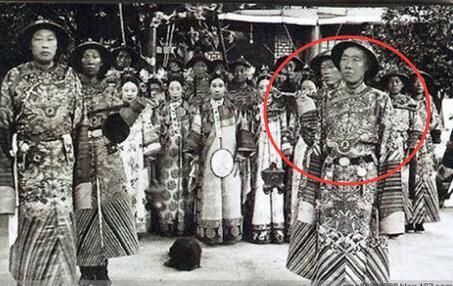 喜欢|他是慈禧和光绪最喜欢的一个太监，经常跟慈禧弄猫腻