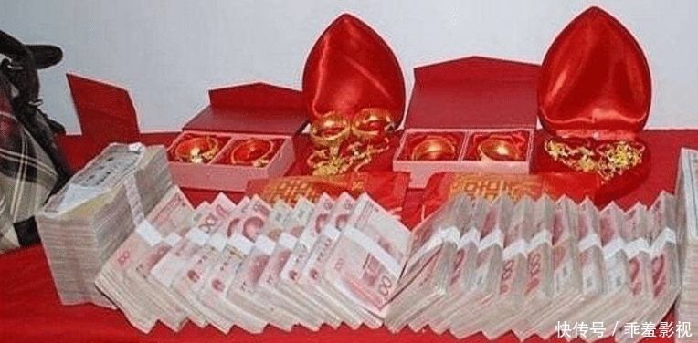 拿不出|一男子拿不出30万的彩礼与女友分手，女友去公司骚扰殴打男子