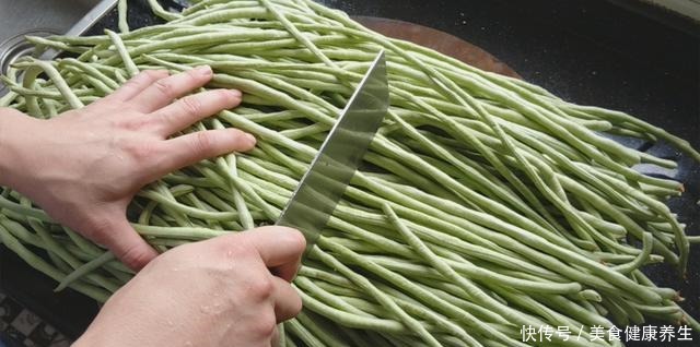 好吃|想吃酸豆角教你客家传统做法，酸脆爽口好吃，一次6斤吃1年不坏