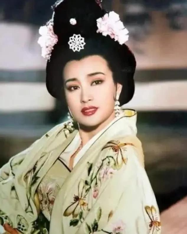 难怪|武则天真实容貌被专家复原,难怪李世民不感兴趣,李治却痴迷不已