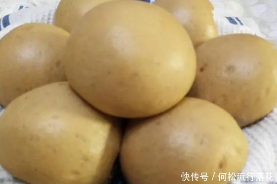 嘴里|枣泥馒头新做法,香甜松软,我有小妙招,吃到嘴里全是枣味!