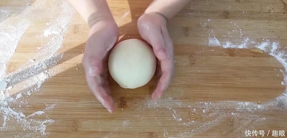 均匀|千层饼怎么做层多又柔软?有人说开水烫面多抹油,其实做法不全对