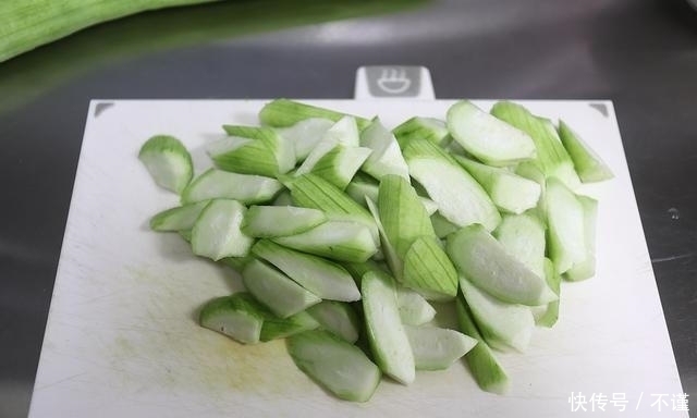 爽口|立秋后多吃1碗汤,原汁原味真爽口,自带清香,几分钟出锅超快