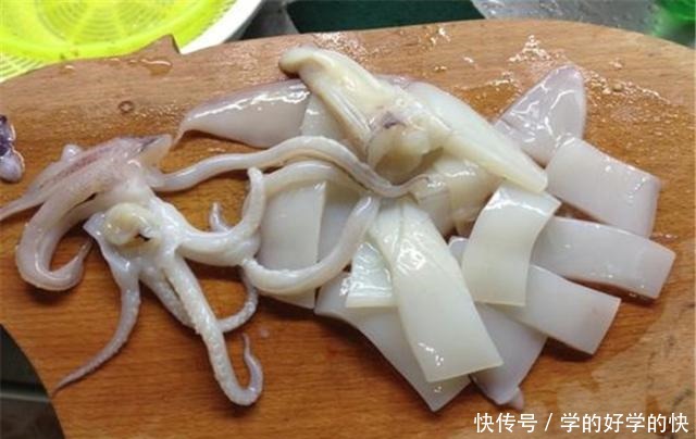 去除鱿鱼|酱爆鱿鱼,比铁板鱿鱼还好吃,自己在家做健康卫生
