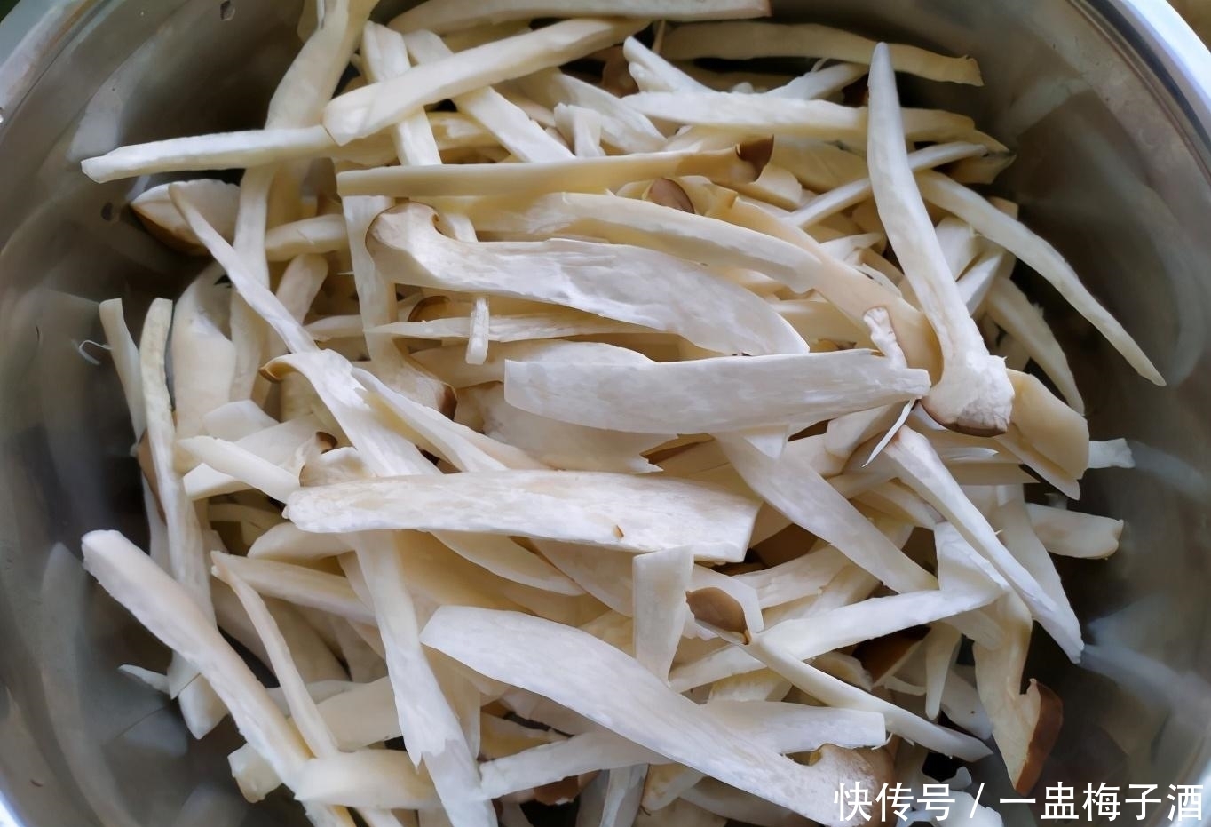 肉类|秋天大鱼大肉不如它,1个2元很实惠,营养价值不输肉类