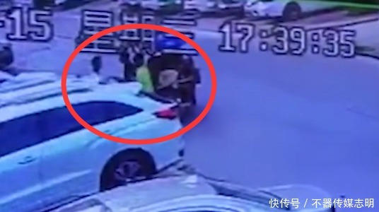  持刀男子|送货时听到“救命”，快递员停车将女孩护身后，不料被人持刀砍伤