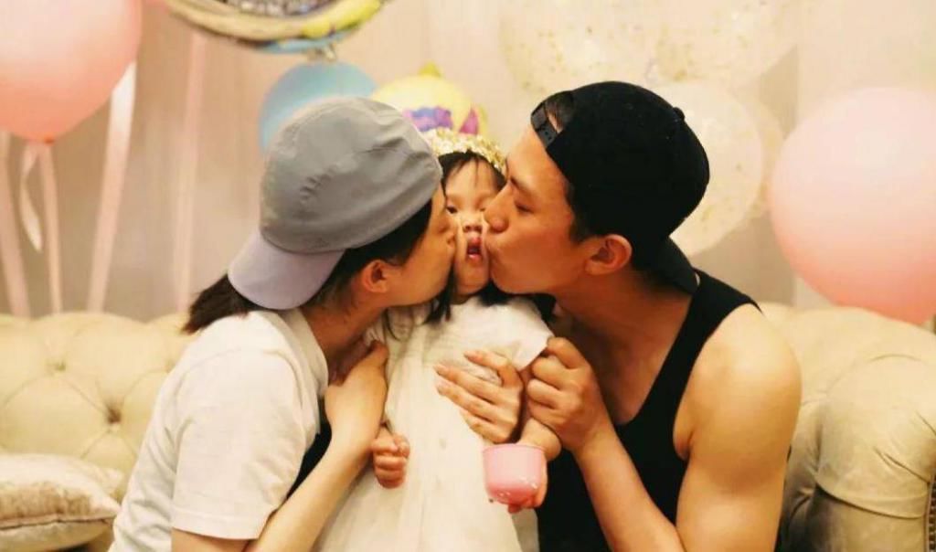 热巴|邓超想念跑男成员却漏说热巴,看到他补录的10个字这才是团魂