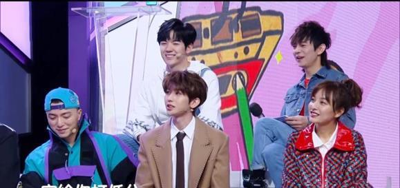 许佳琪|快本预告播出,许佳琪三字告白蔡徐坤,蔡徐坤却说吓死了