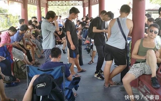  影视拍摄|横店20万临时演员现状：光棍的世界，懒汉的天堂，疯子的乐园