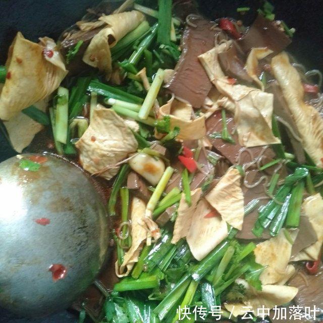 特别|酸辣血旺,酸辣鲜香,特别的开胃