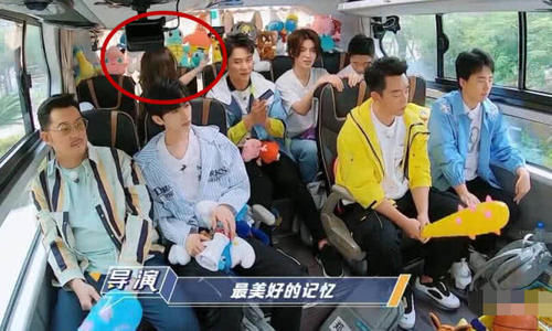 节目组|成员们在玩游戏,谁注意baby在干嘛难怪节目组不给单人镜头