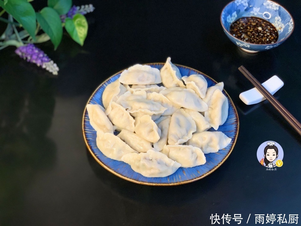 芹菜|秋天吃饺子,韭菜芹菜都不如这个馅,2块钱一把,鲜香味美特好吃