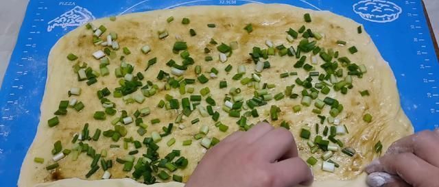 老板|以后面粉就这样做,撒1把葱花,比鸡蛋饼还好吃,学会自己当老板