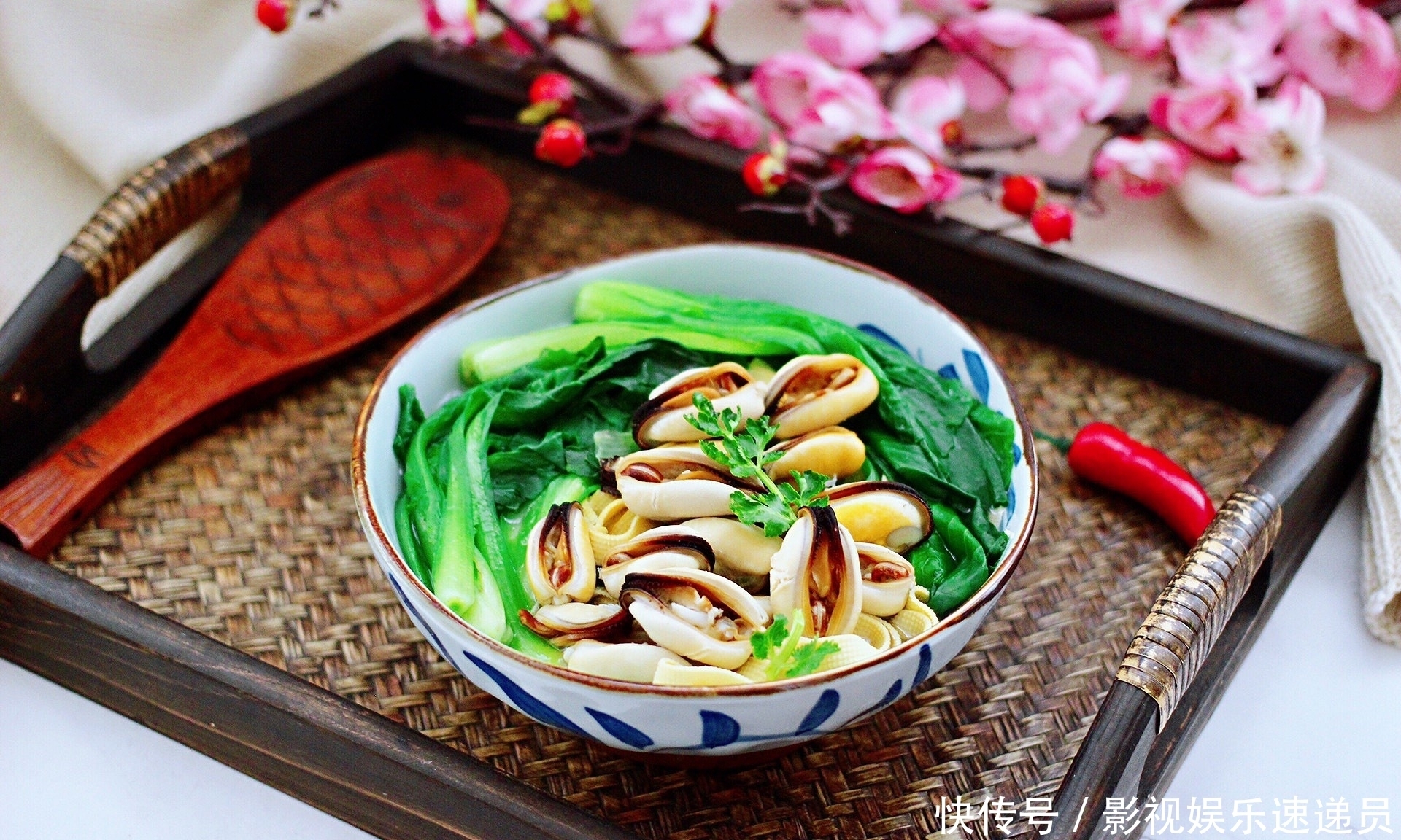 传统|#钟于经典传统味#上汤豆皮青口小白菜