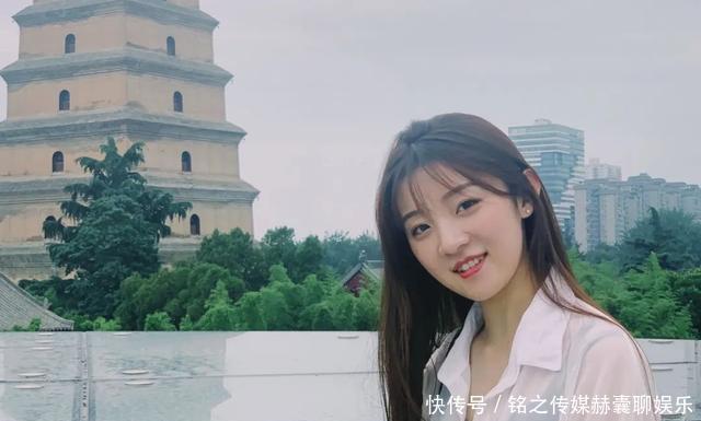 操作|脱下工装,这些电网女神竟这么美!