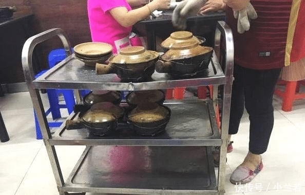 当回事|因《舌尖》爆红:差评不断!本地人不当回事,游客慕名被坑惨!