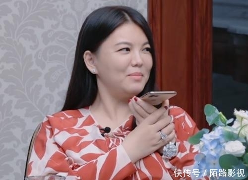  爱顶嘴|李湘给女儿打电话，小小年纪就爱顶嘴！母女矛盾一触即发