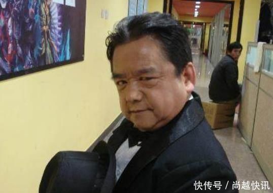 陈三木|他身高不到1米3，却连娶四个老婆，豪车豪宅无数还是国家一级演员