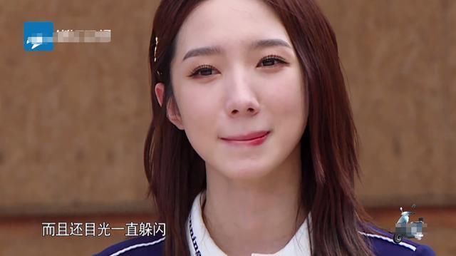 拿到|奔跑吧她是史上暴露最快的卧底,刚拿到身份转身就暴露了