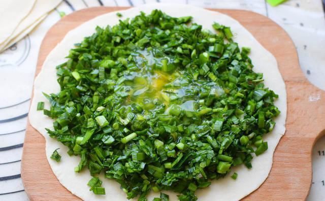  盒子|做韭菜盒子，鸡蛋千万不能炒，这才是正确做法，韭菜鲜美鸡蛋软嫩