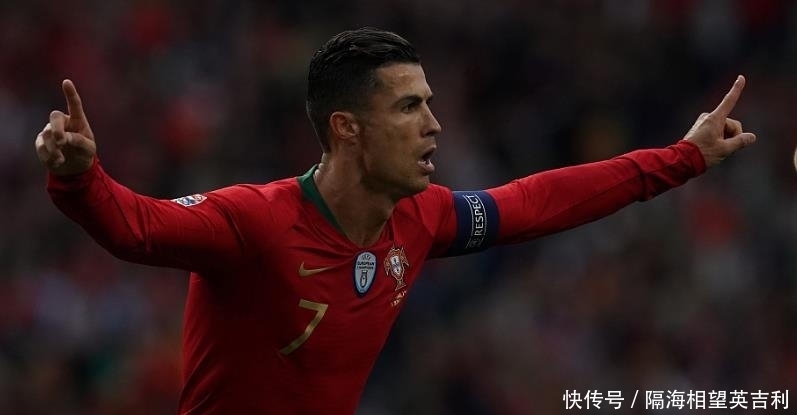  神奇|C罗封神之夜！一战刷爆8大神奇纪录，4大名嘴狂吹：永远的神